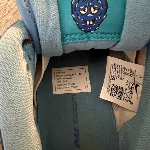 Gently used- Nike SB Dunk Low
Blue Raspberry Size 7 Men – Rare Fruit Pack - Picture 7 of 10